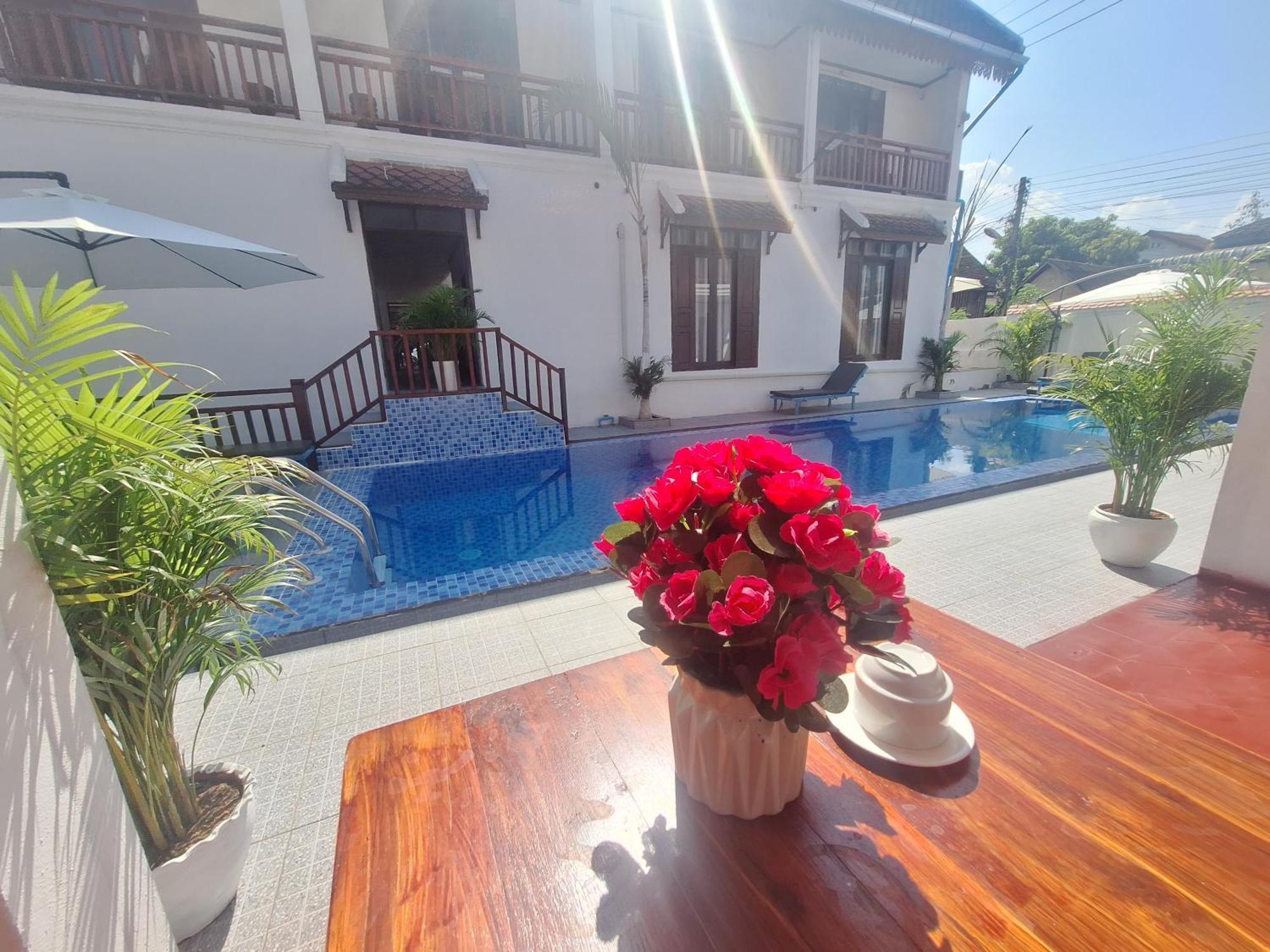 Luang Prabang Pavilion Hotel & Travel Luaran gambar